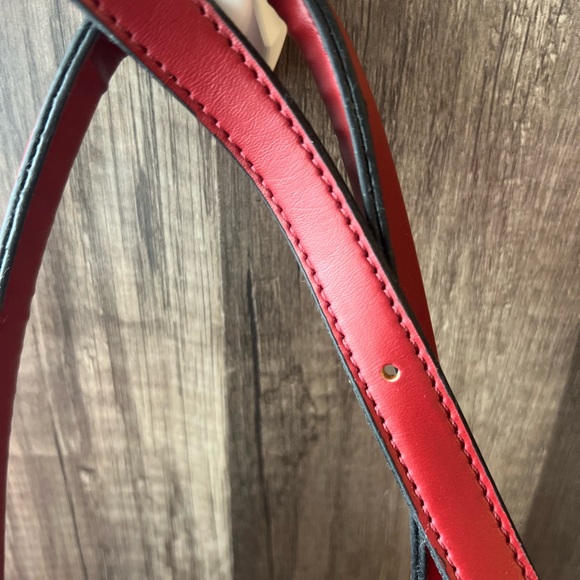 Bottega Veneta Tote Elegant Red Woven Tote Bag Full Zip - Picture 10 of 15